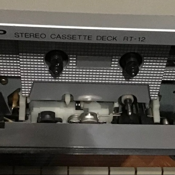 1981 Sharp RT-12 Stereo Cassette Deck with Dolby B Record Onto Cassettes - Picture 4 of 5